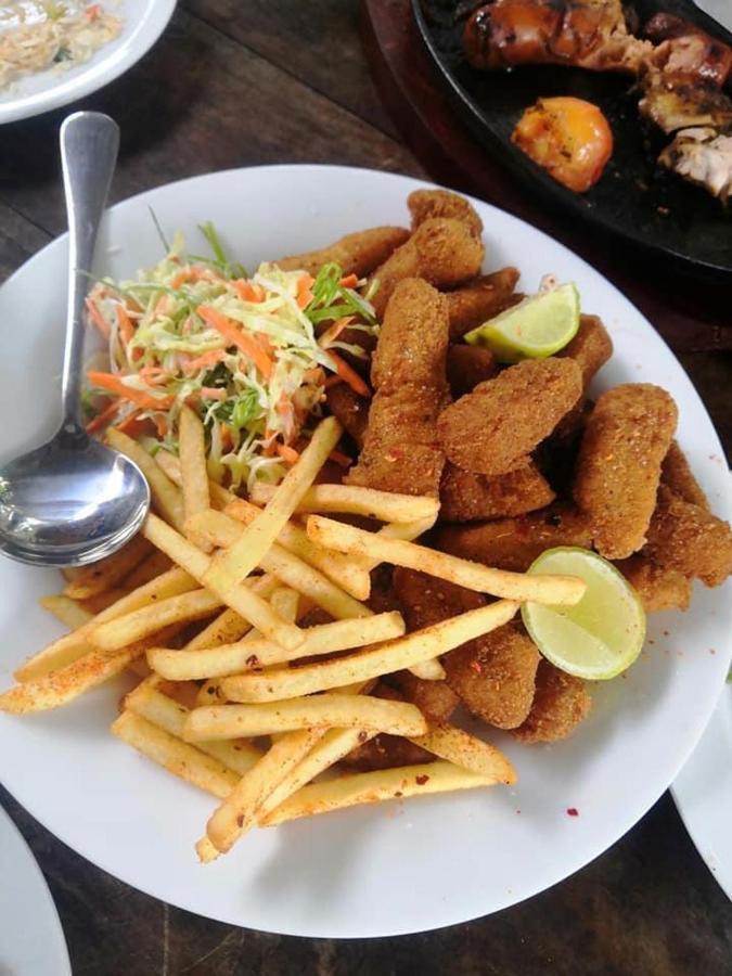 Freedom Inn 니곰보 외부 사진